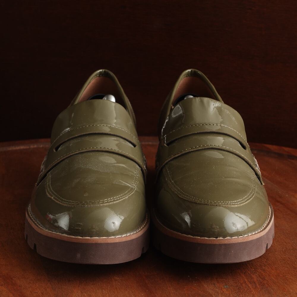 Vionic Loafers Womens SZ 8 Green Cheryl Patent Leather Comfort Preppy Twee Shoes - Picture 3 of 13